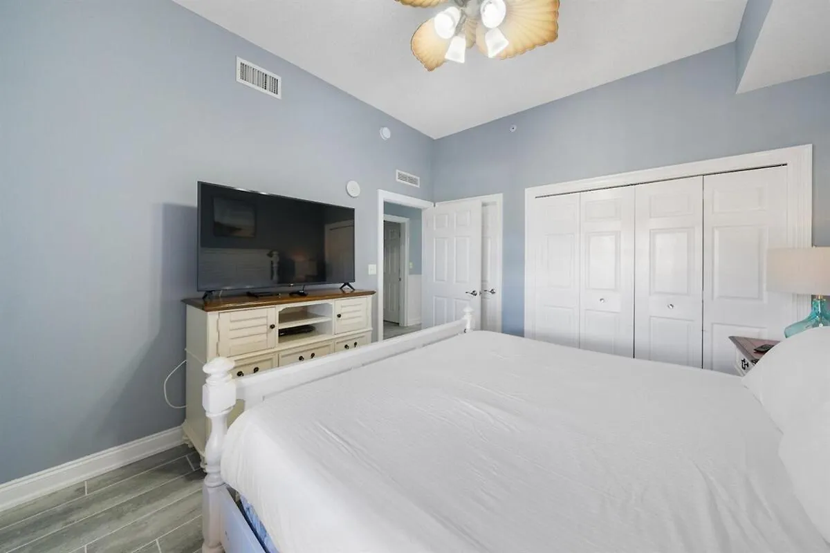 Calypso 2306W Penthouse Vip Parking And 2 Sets Of Beach Chairs Panama City Beach