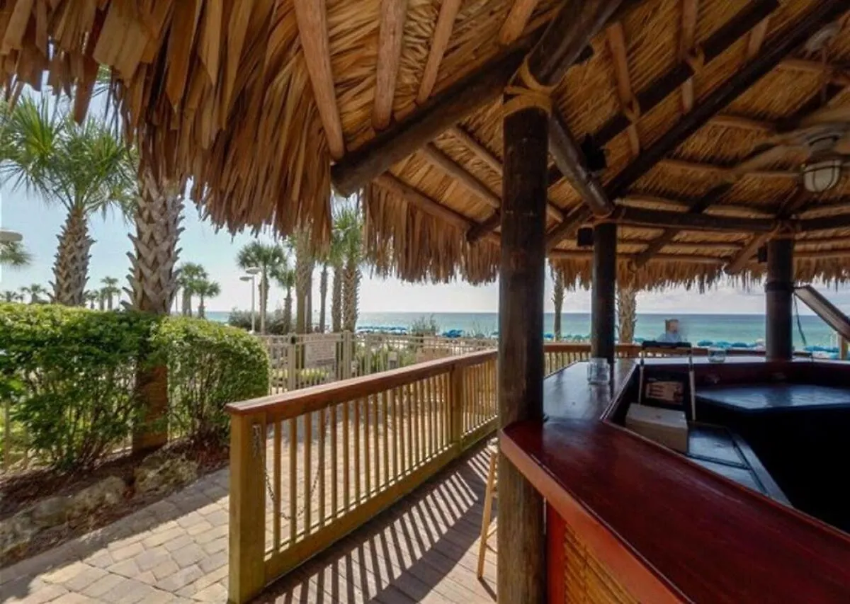 Apartment Calypso 2306W Penthouse Vip Parking And 2 Sets Of Beach Chairs Panama City Beach United States