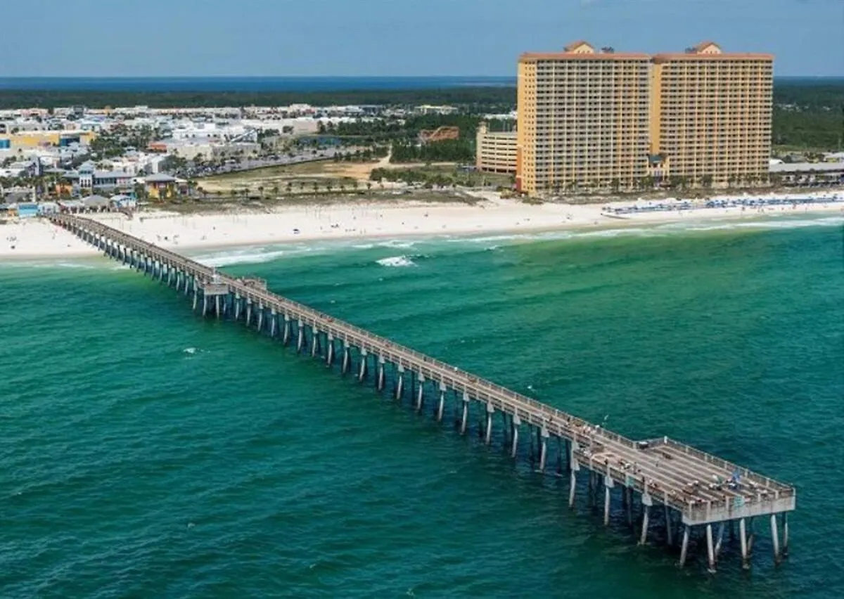 Calypso 2306W Penthouse Vip Parking And 2 Sets Of Beach Chairs Panama City Beach Apartment